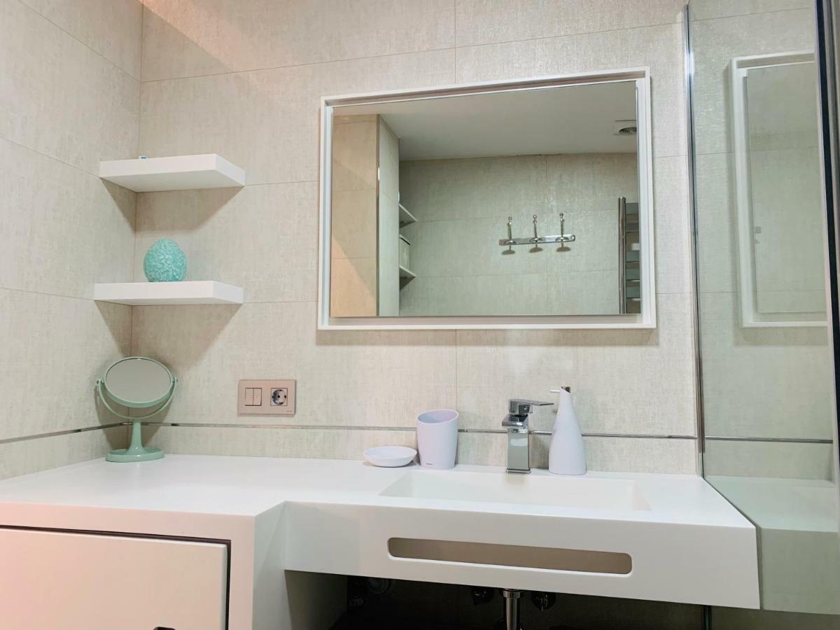 Cathedral Studio, Luxury Studio In Cathedral Area, Parking Optional เซบีญา ภายนอก รูปภาพ